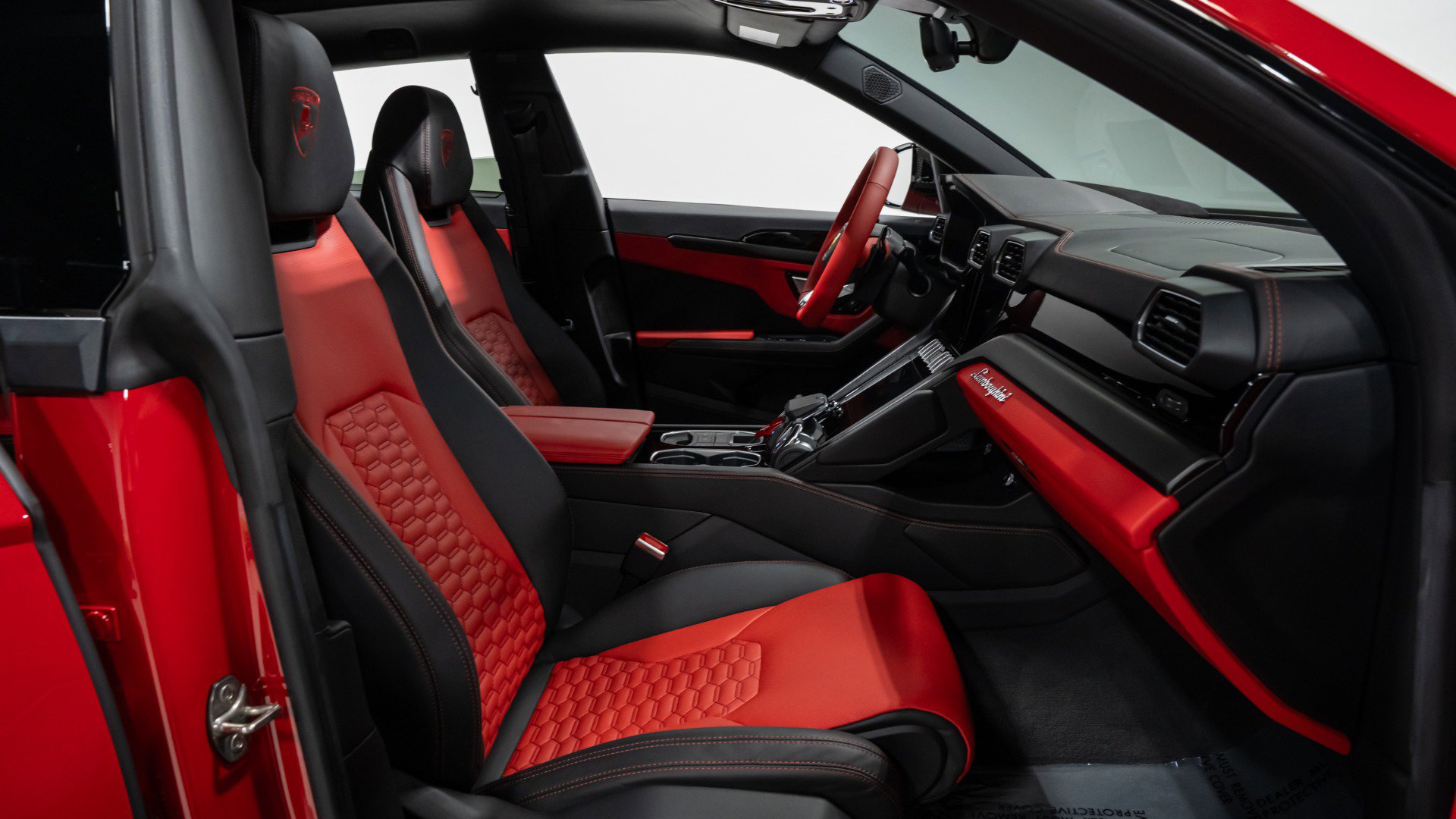 Used 2021 Lamborghini Urus image 63