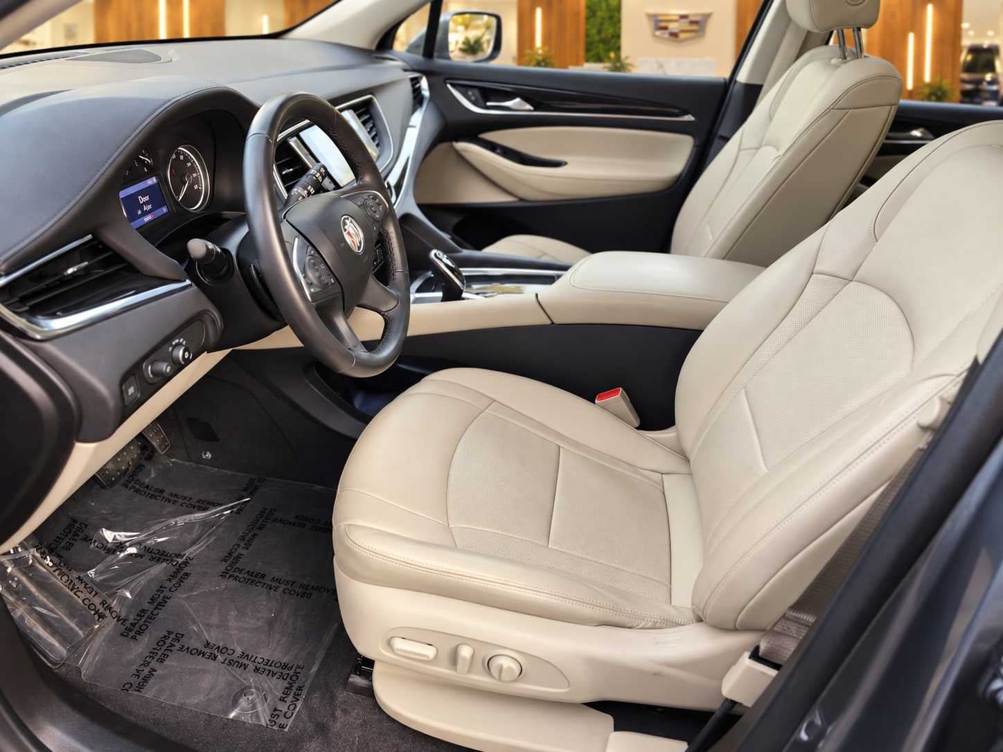 Used 2020 Buick Enclave Essence AWD/4WD image 7