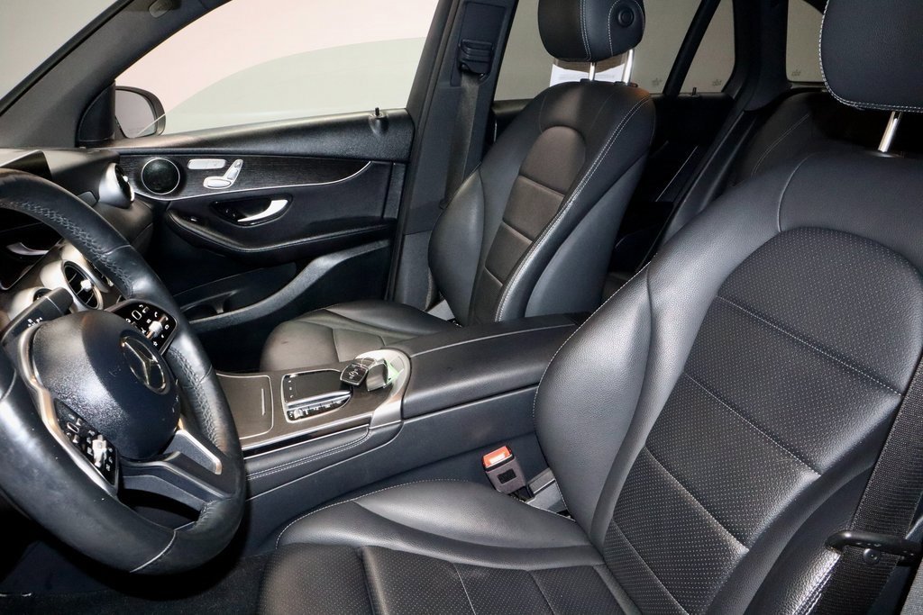 Used 2020 Mercedes-Benz GLC 300 GLC 300 image 24