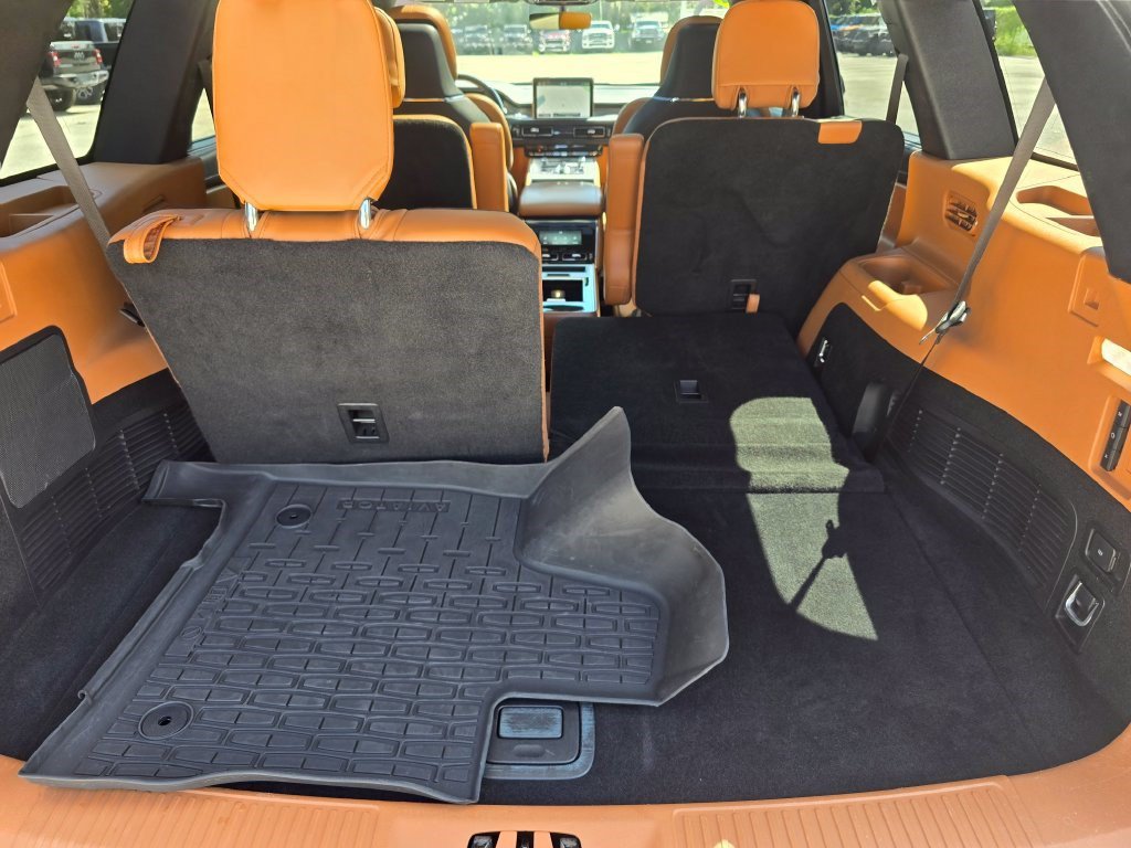 Used 2020 Lincoln Aviator Black Label Grand Touring w/ Class IV Trailer Tow Package AWD/4WD image 50