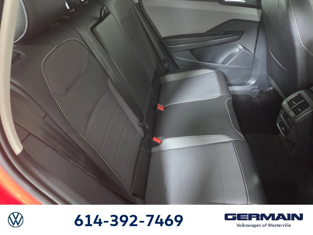 Used 2022 Volkswagen Taos SE w/ Driver Assistance Package AWD/4WD image 17
