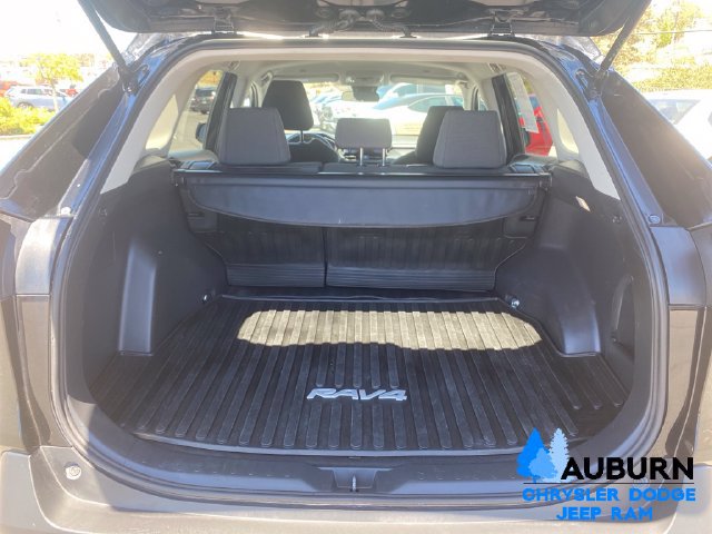 Used 2024 Toyota RAV4 LE AWD/4WD image 12