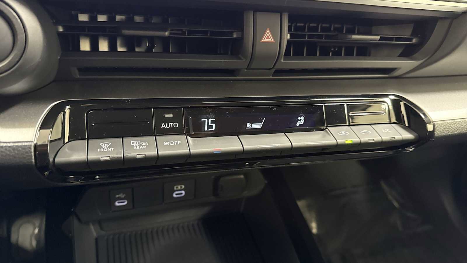 New 2026 Toyota Prius LE image 21