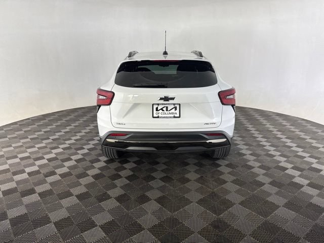 Used 2025 Chevrolet Trax ACTIV w/ Driver Confidence Package FWD image 8