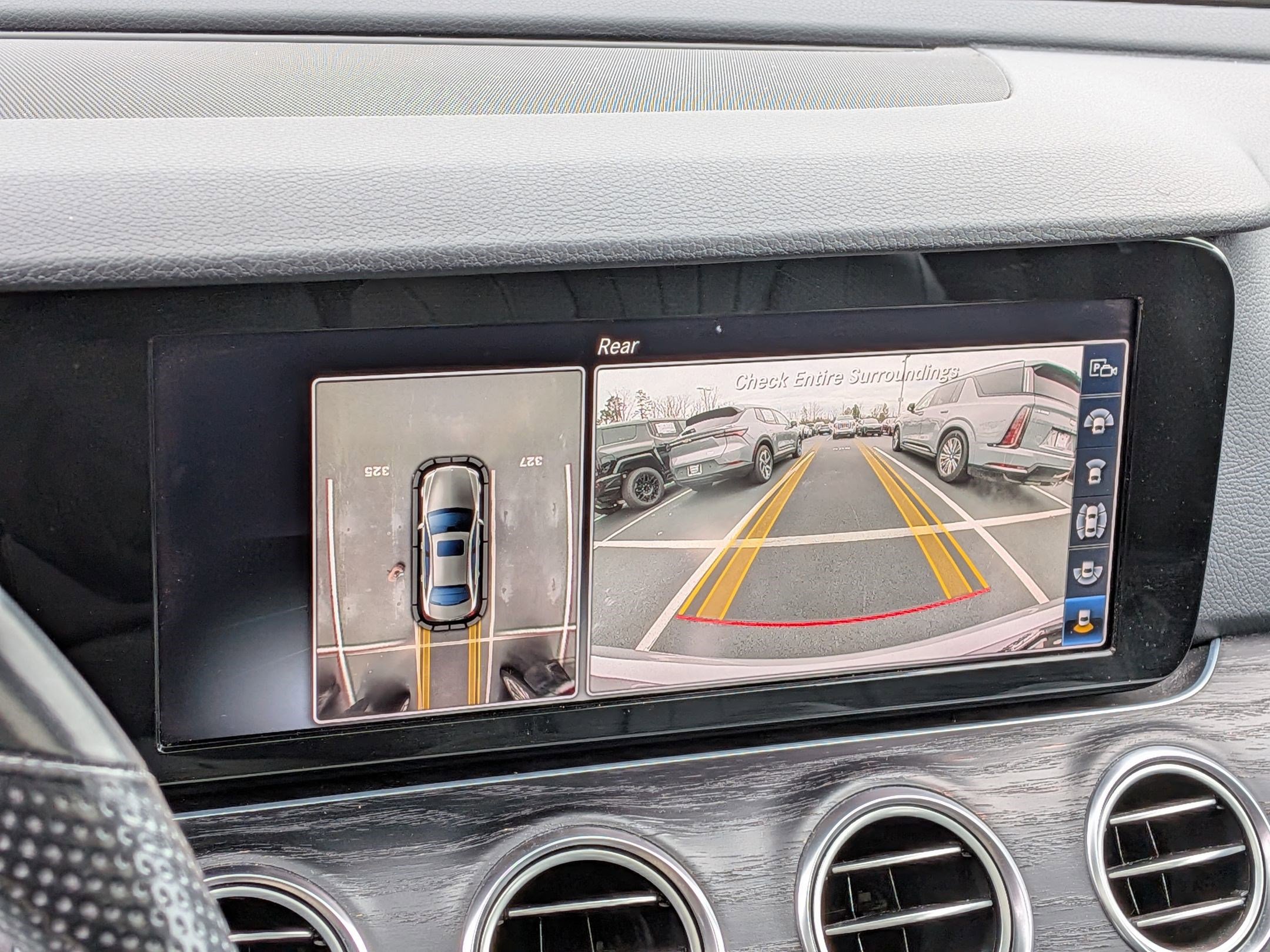 Used 2018 Mercedes-Benz E 300 4MATIC image 26