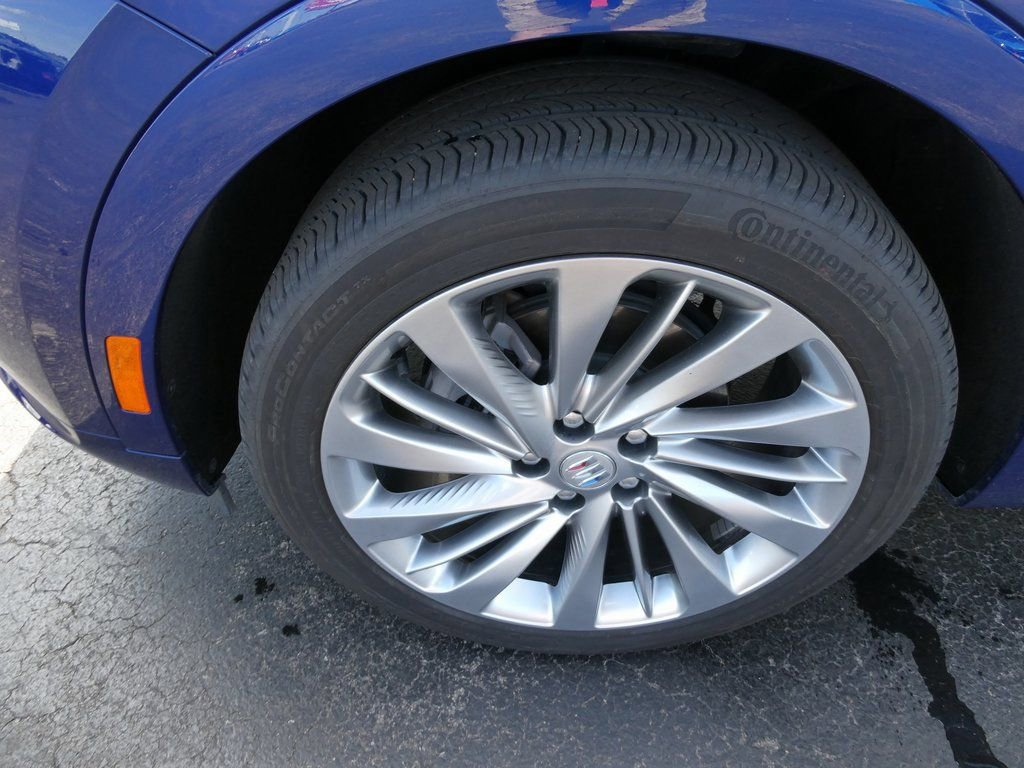 Certified 2024 Buick Envision Avenir image 10