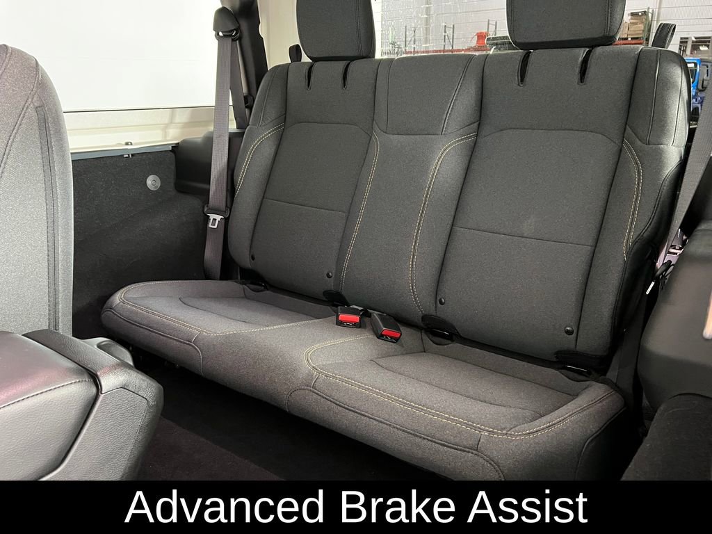 Used 2025 Jeep Wrangler Sport image 8