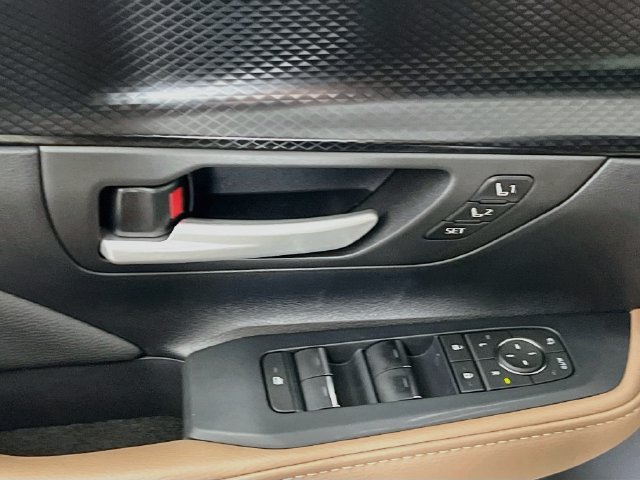 New 2026 Toyota Grand Highlander AWD Hybrid image 14