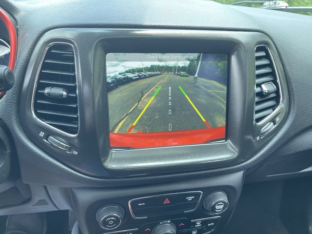 Used 2017 Jeep Compass Trailhawk w/ Navigation Group AWD/4WD image 15