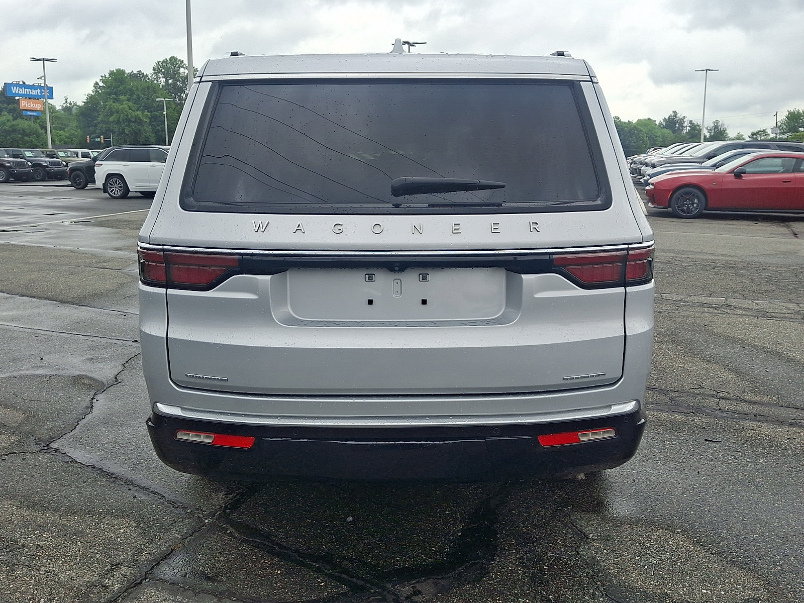 Used 2022 Jeep Wagoneer Series II AWD/4WD image 5
