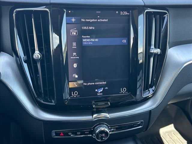 Used 2019 Volvo XC60 T5 Momentum FWD image 27