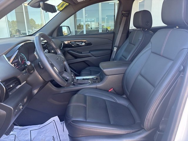 Used 2022 Chevrolet Traverse RS image 12
