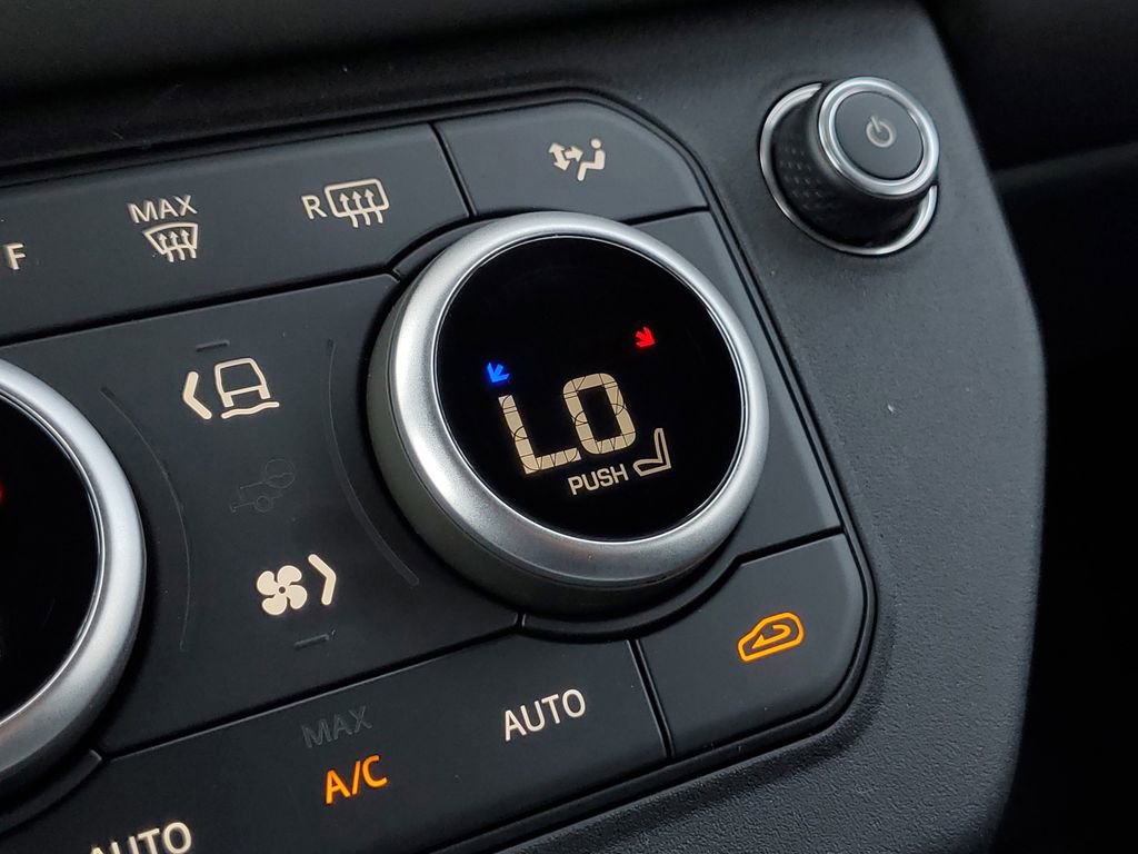 Certified 2025 Land Rover Defender 90 S image 28