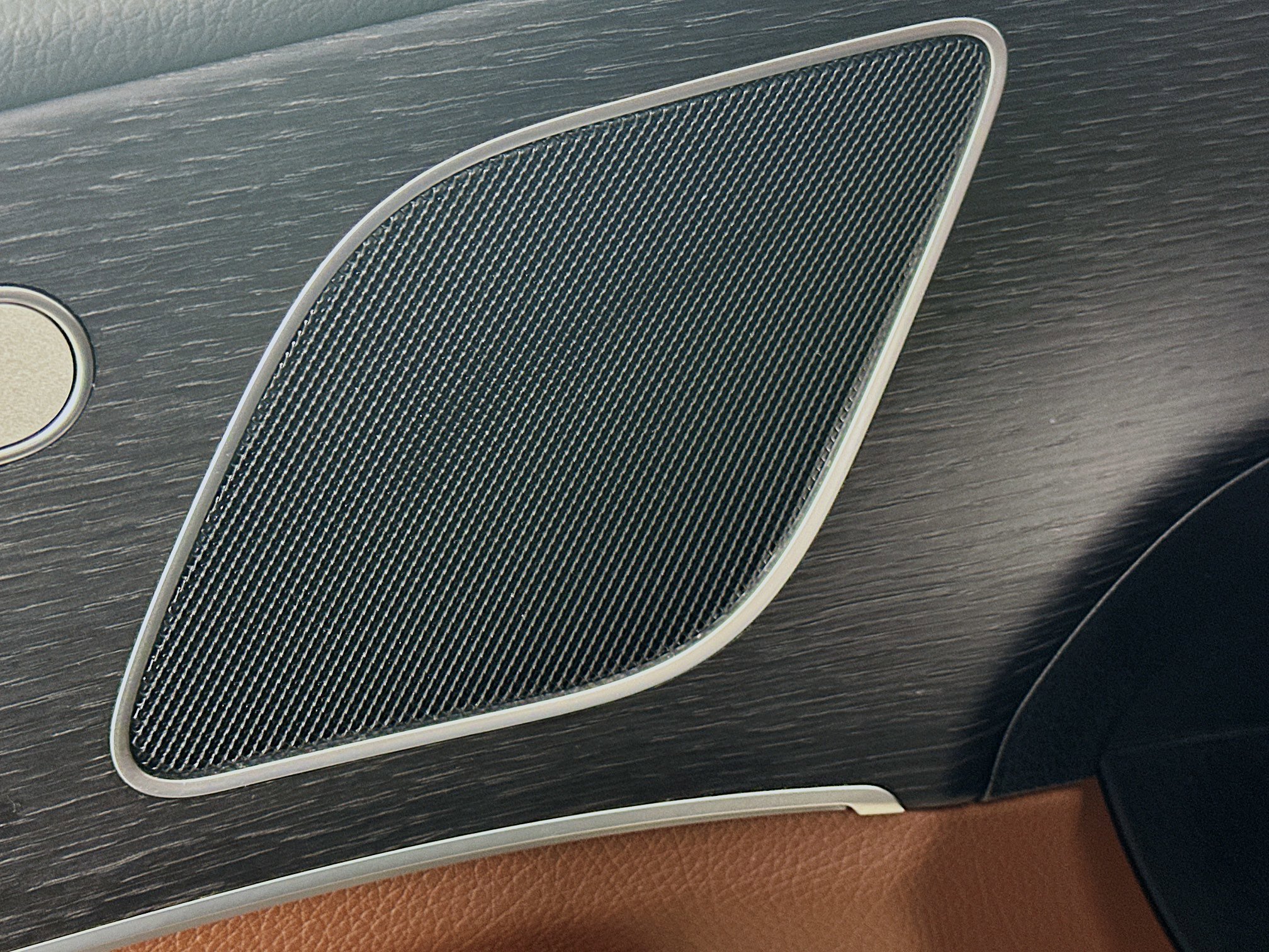 Certified 2024 Mercedes-Benz GLE 350 4MATIC w/ Winter Package image 23