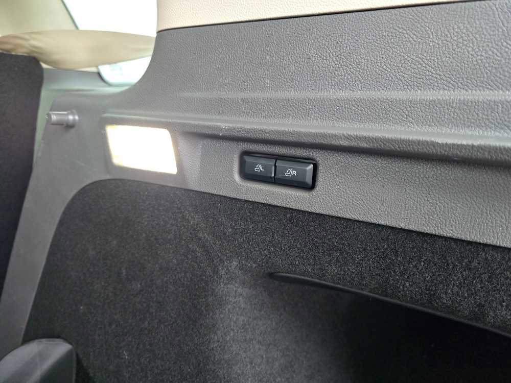 Used 2023 Lincoln Corsair Reserve w/ Equipment Group 201A image 34