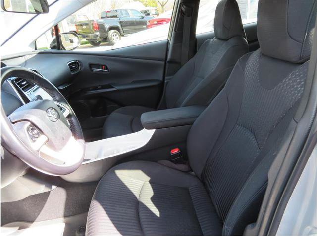 Used 2017 Toyota Prius Three Touring image 19