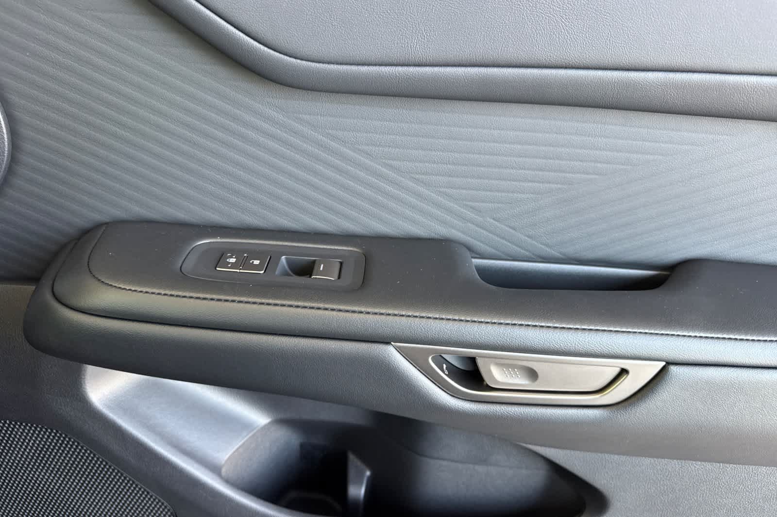 New 2026 Lexus ES 350e FWD image 18