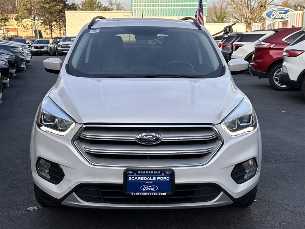 Used 2019 Ford Escape SEL image 2