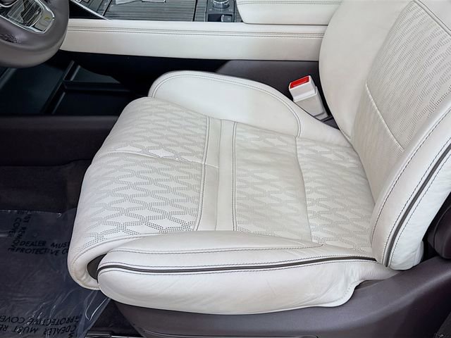 Used 2024 Lincoln Navigator L Black Label image 20