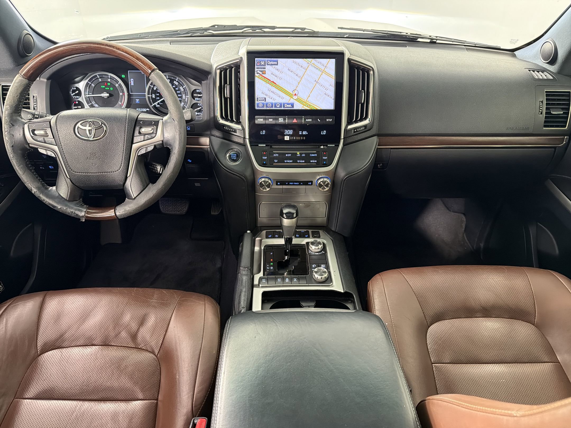 Used 2016 Toyota Land Cruiser AWD/4WD image 16
