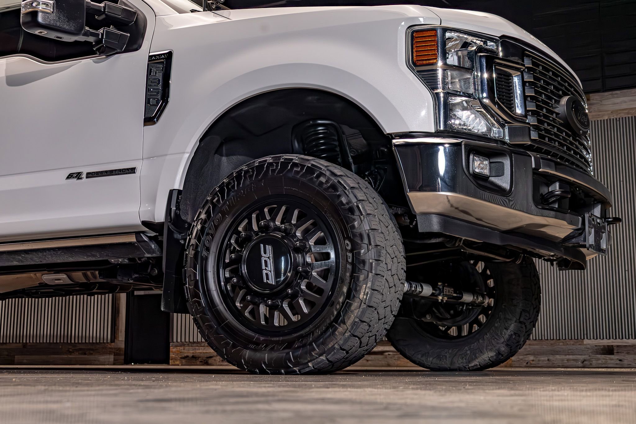 Used 2022 Ford F350 Lariat w/ Lariat Ultimate Package AWD/4WD image 16