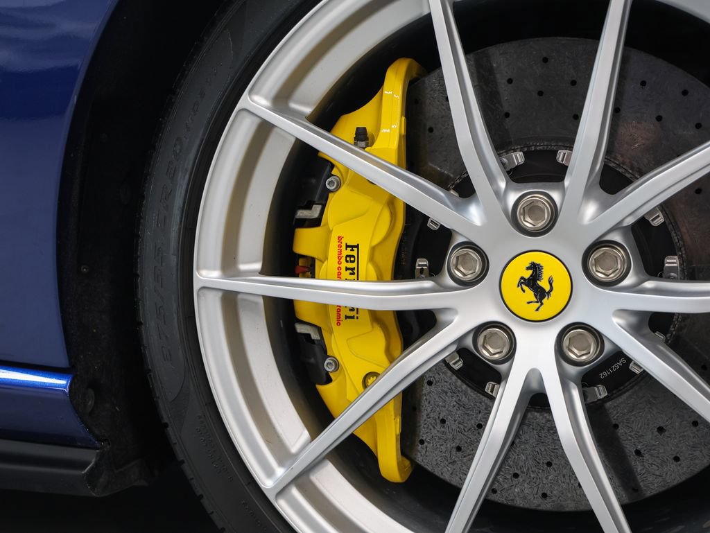Certified 2021 Ferrari 812 GTS RWD image 12