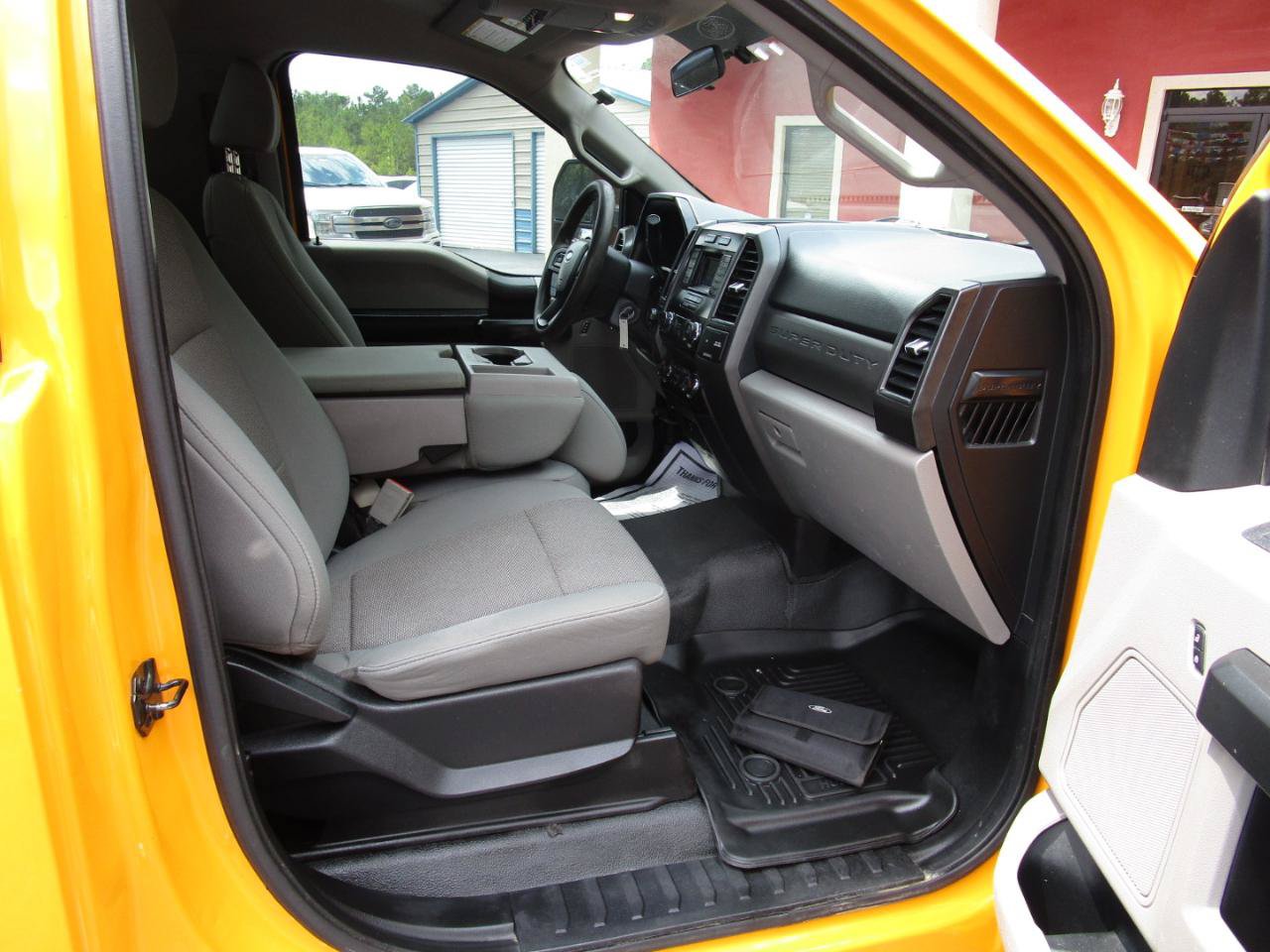 Used 2018 Ford F250 XL w/ Power Equipment Group RWD image 19