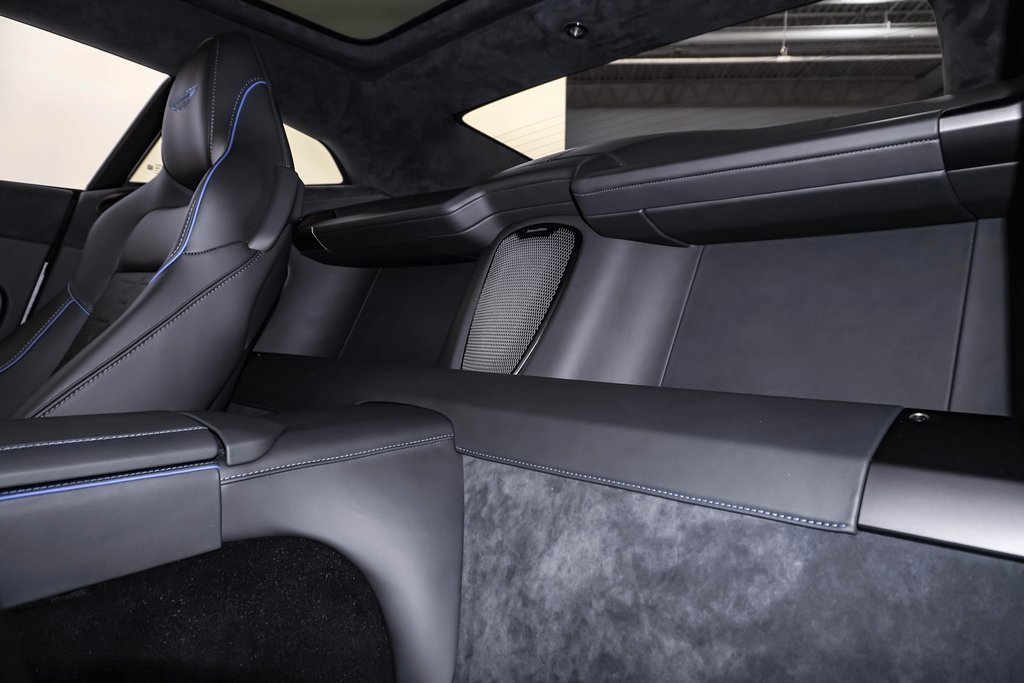 New 2025 Aston Martin Vanquish image 26