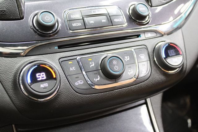 Used 2016 Chevrolet Impala LTZ w/ Enhanced Convenience Package FWD image 17