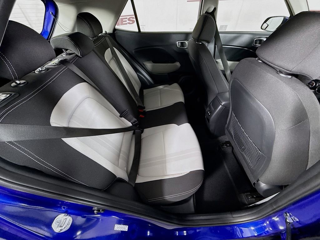 Certified 2024 Hyundai Venue SEL image 30