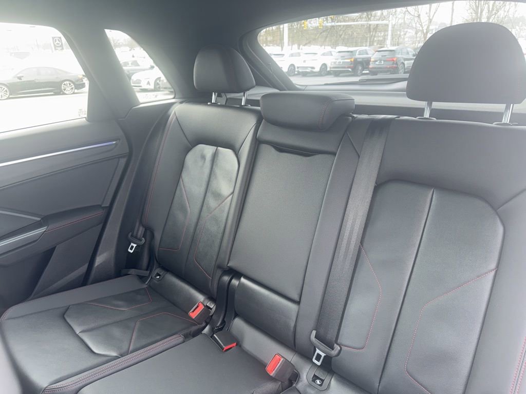 Used 2025 Audi Q3 2.0T Premium Plus w/ Premium Plus Package image 20
