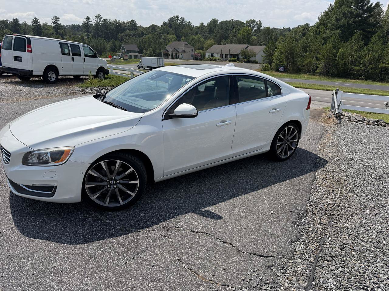 Used 2015 Volvo S60 T6 Platinum FWD image 3