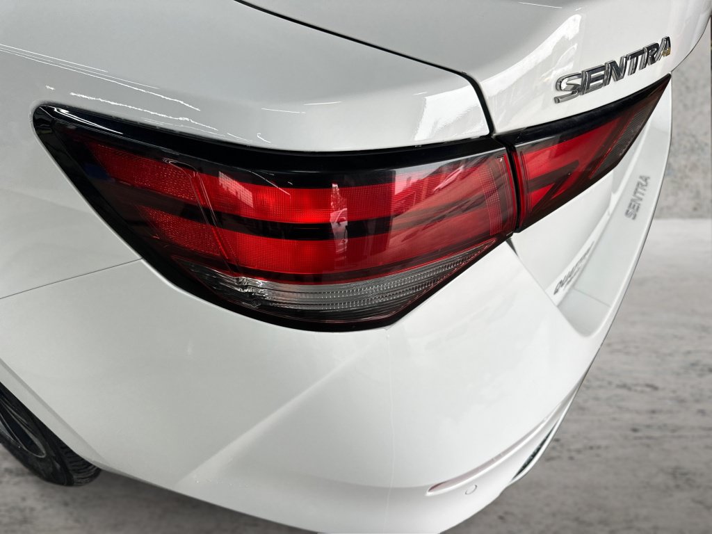 Used 2022 Nissan Sentra SV FWD image 21