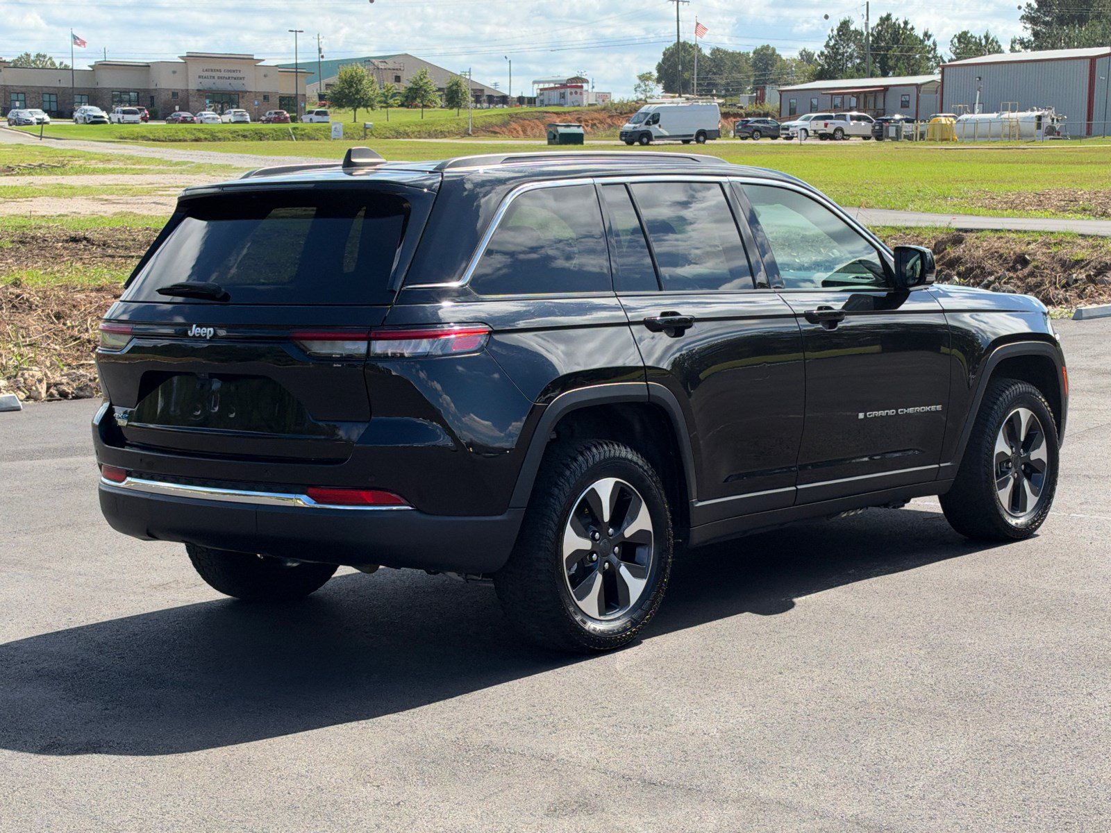Used 2024 Jeep Grand Cherokee Limited 4xe AWD/4WD image 5