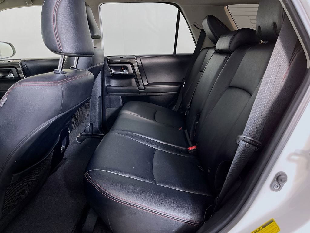 Used 2020 Toyota 4Runner TRD Off-Road Premium AWD/4WD image 31