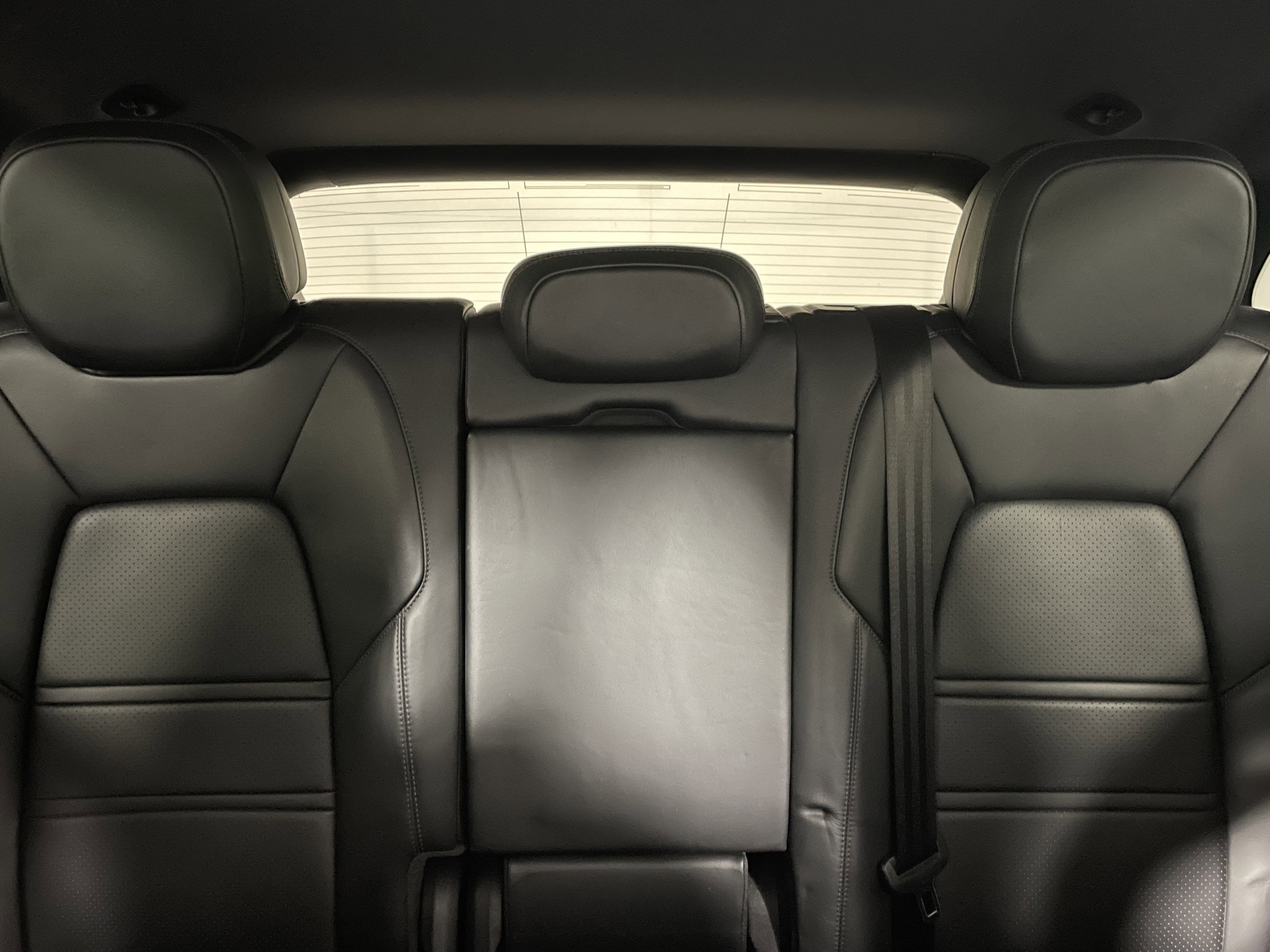 Used 2021 Porsche Cayenne S image 16