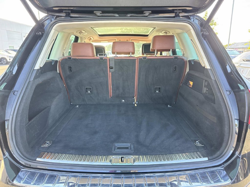 Used 2015 Volkswagen Touareg VR6 AWD/4WD image 12