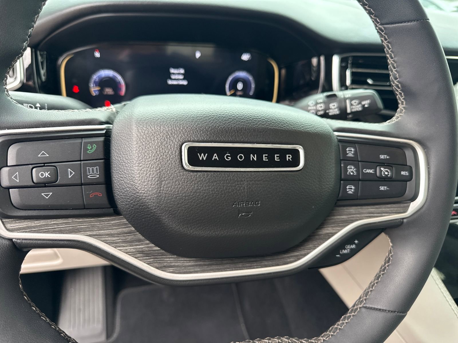 Used 2022 Jeep Wagoneer Series III w/ Convenience Group I image 32