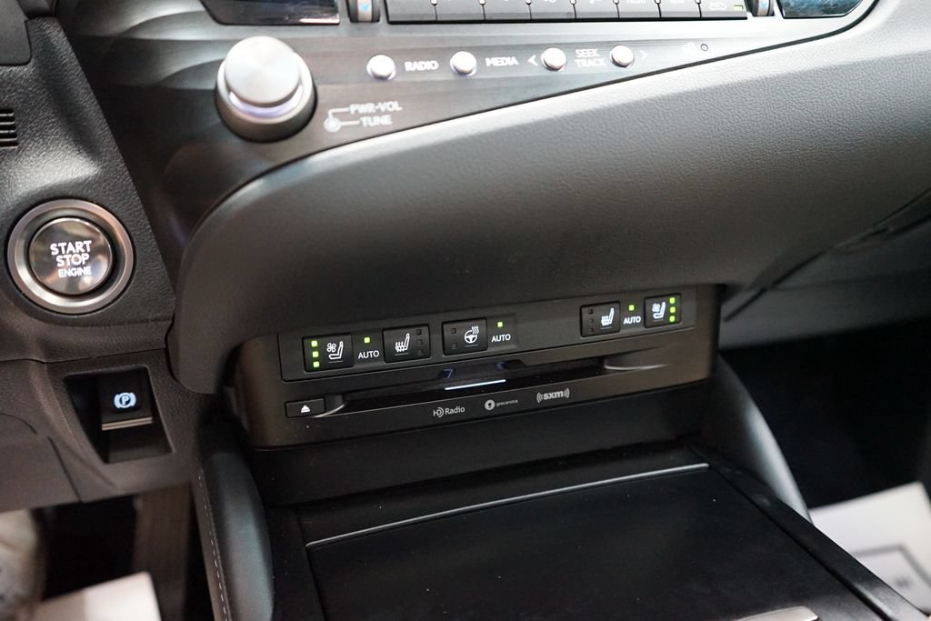Used 2021 Lexus ES 250 w/ Premium Package AWD/4WD image 40