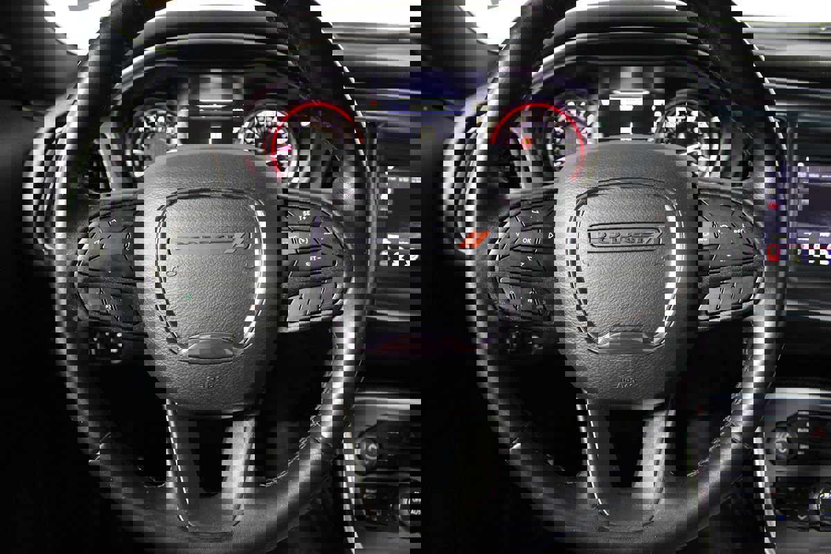 Used 2021 Dodge Challenger SXT image 12