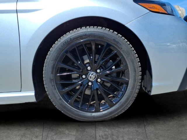 Used 2021 Toyota Camry SE FWD image 9