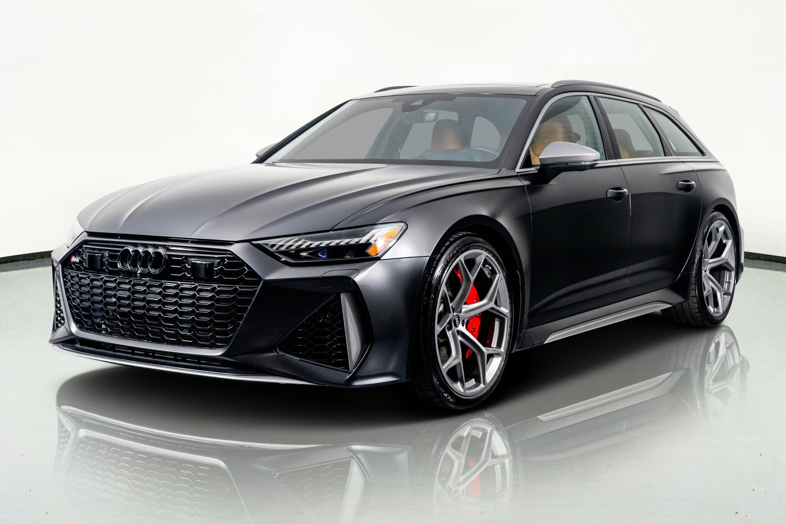 Used 2025 Audi RS 6 performance image 23