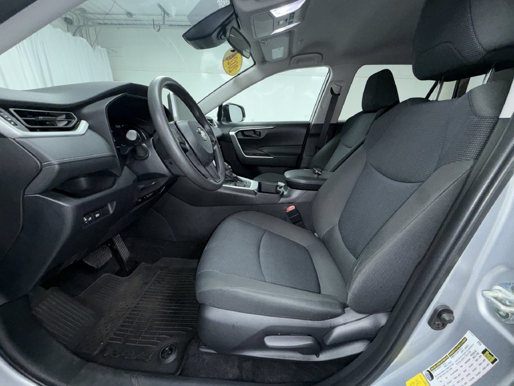Certified 2024 Toyota RAV4 LE AWD/4WD image 13