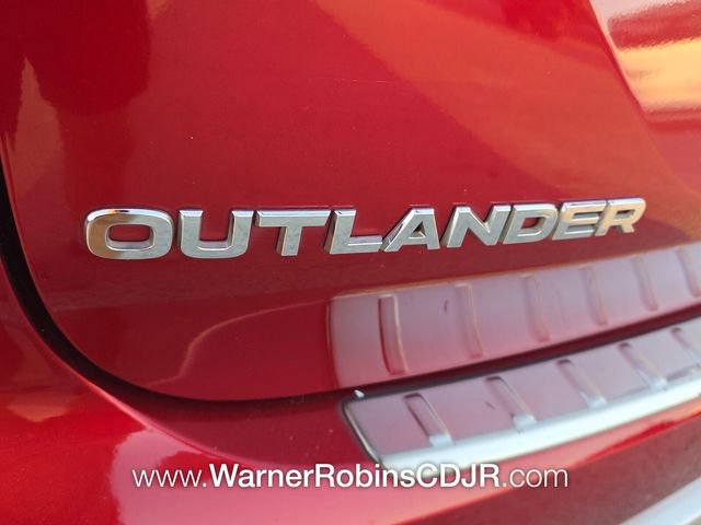 Used 2022 Mitsubishi Outlander SE FWD image 12