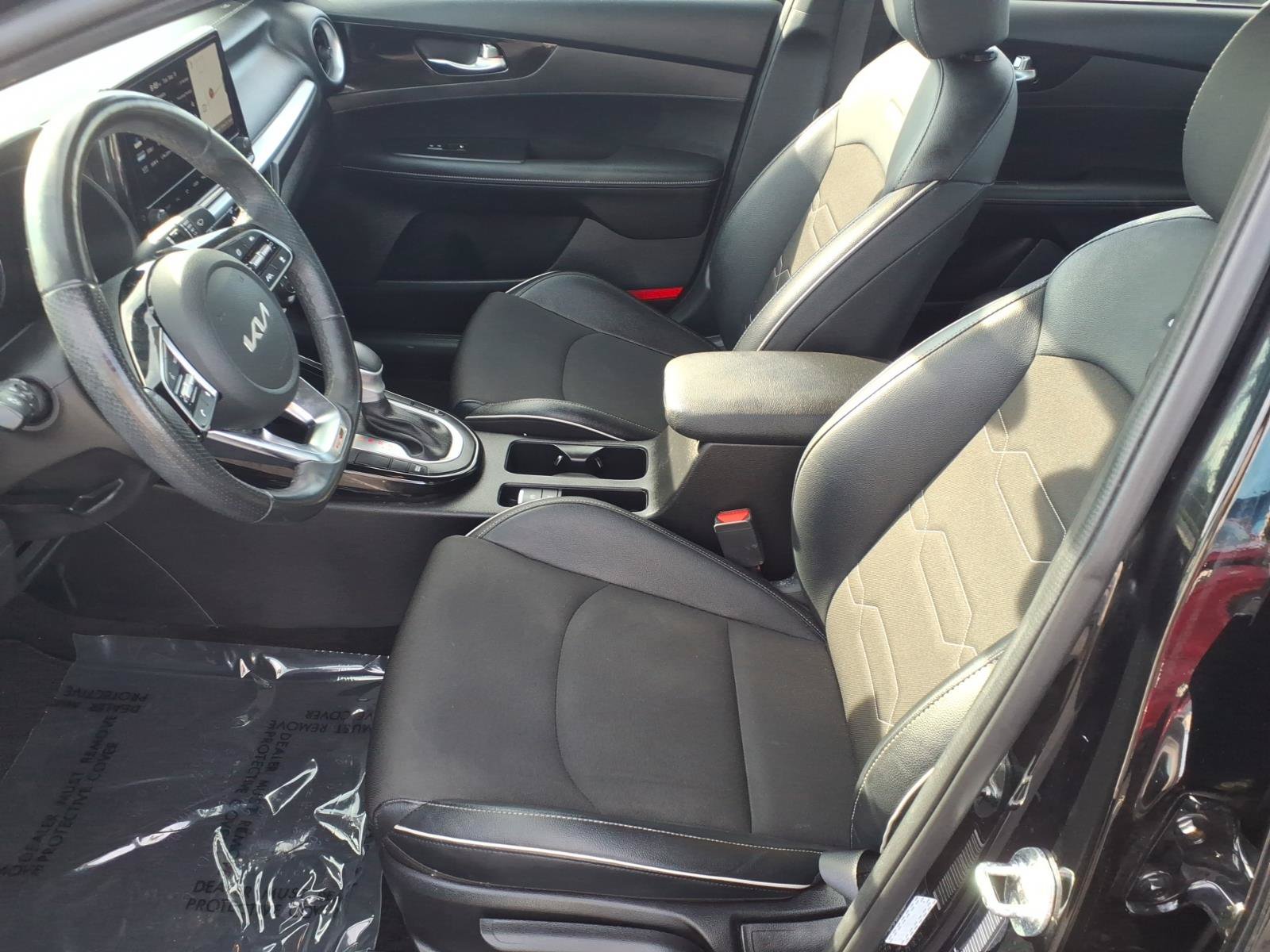 Used 2024 Kia Forte GT-Line FWD image 8
