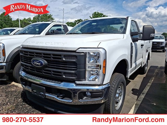 New 2023 Ford F250 XL w/ Snow Plow/Camper Package