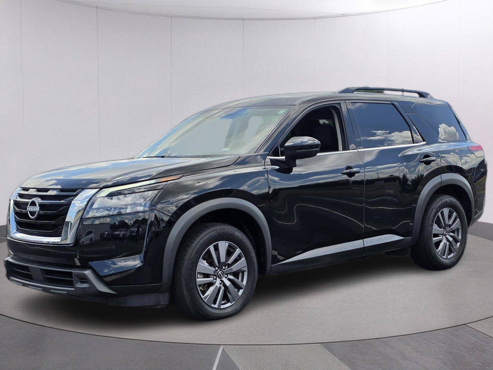 Used 2025 Nissan Pathfinder SV