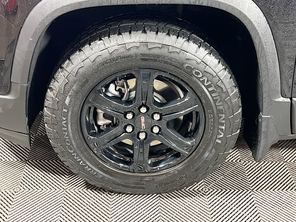 Used 2023 GMC Acadia AT4 w/ LPO, Floor Liner Package image 27