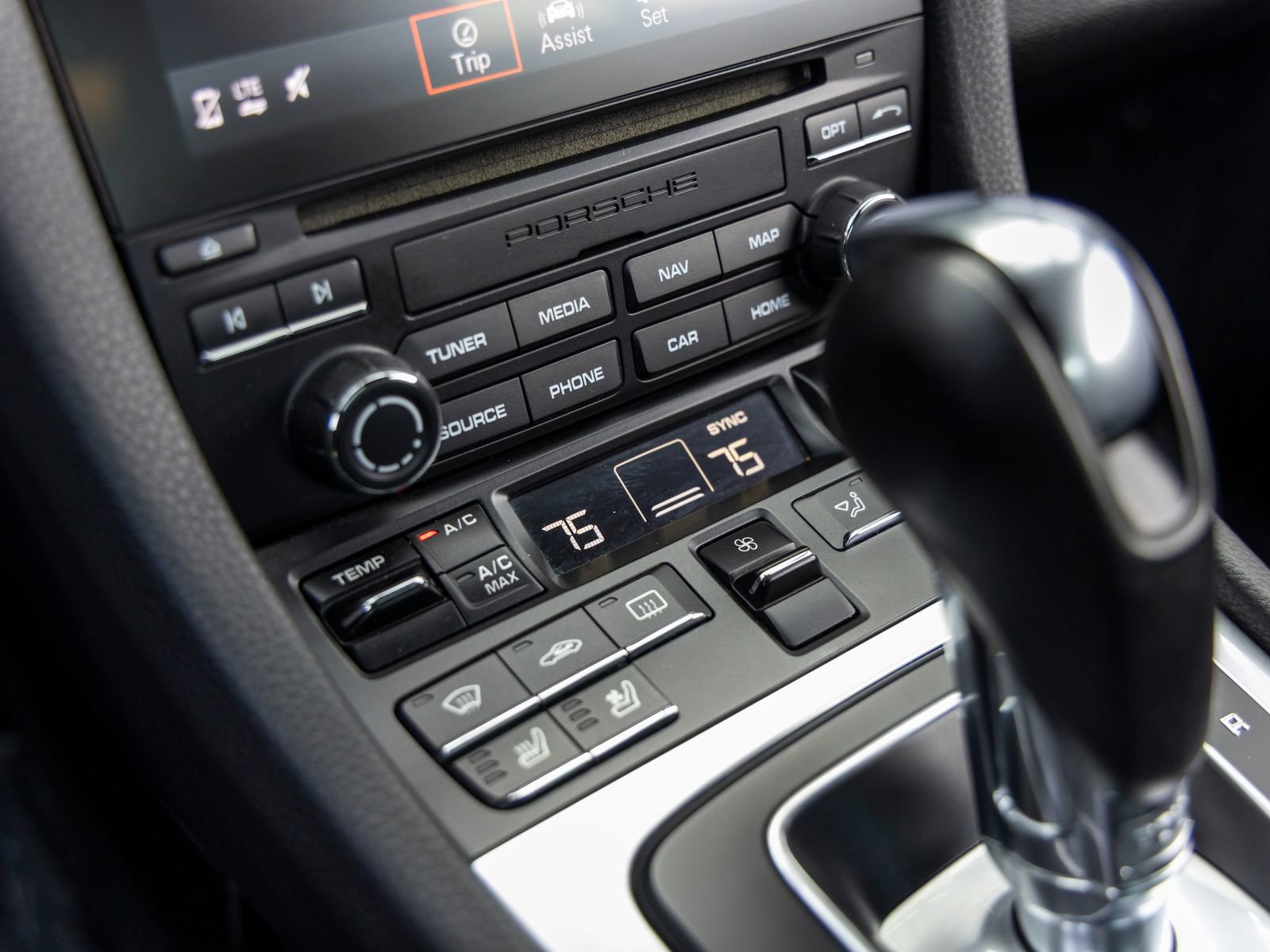 Certified 2018 Porsche 911 Carrera S image 36