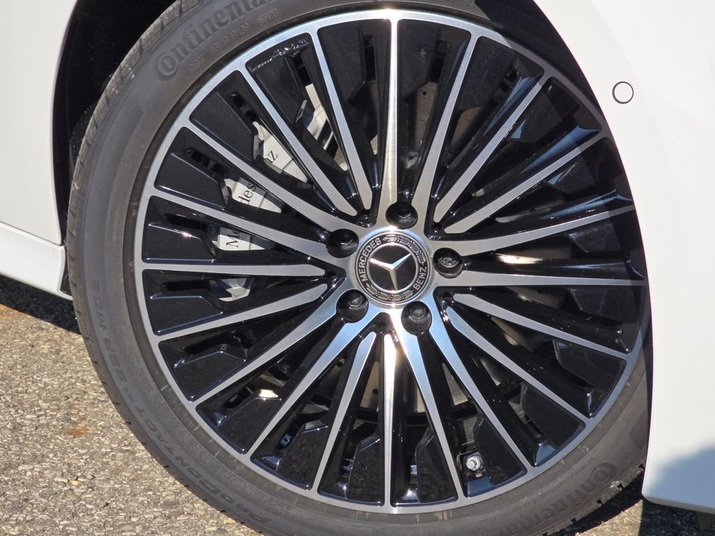 New 2027 Mercedes-Benz CLE 450 4MATIC Coupe image 11